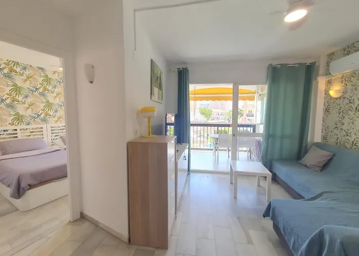 Erisa 1 A Dos Calles De La Playa!