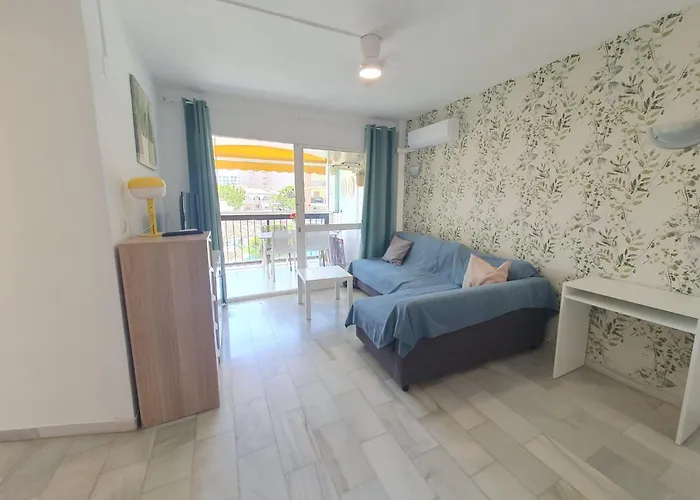 Erisa 1 A Dos Calles De La Playa! דירה