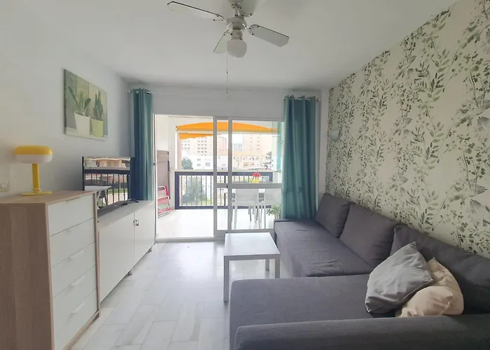 Apartamento Erisa 1 A Dos Calles De La Playa!