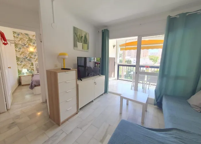 Erisa 1 A Dos Calles De La Playa!